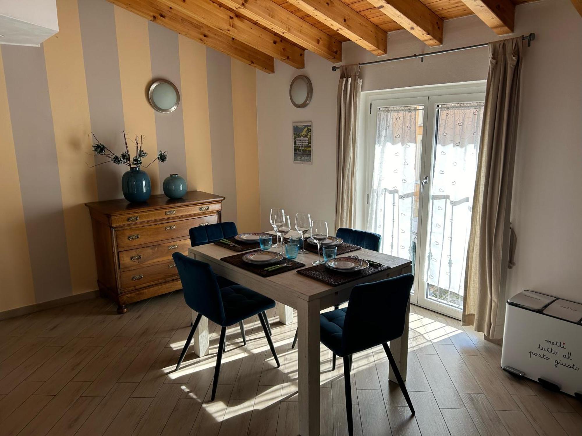 Menaggio Down Town Apartment ภายนอก รูปภาพ