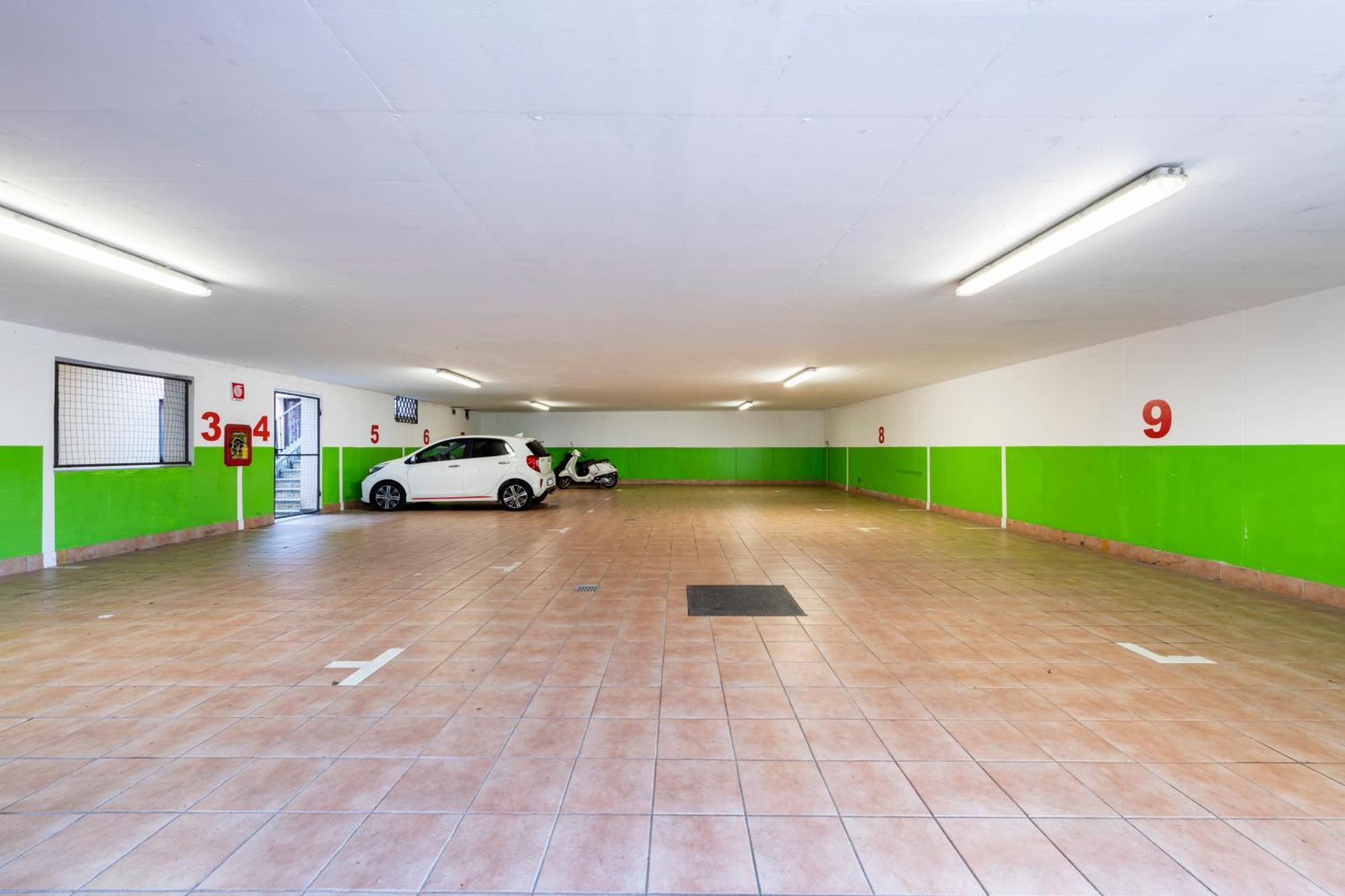 Menaggio Down Town Apartment ภายนอก รูปภาพ