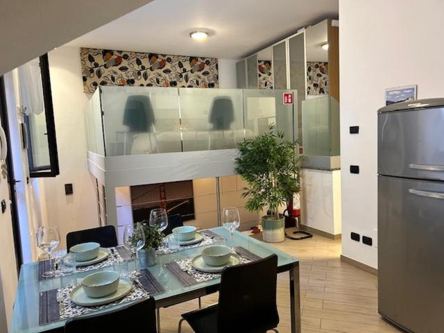 Menaggio Down Town Apartment ภายนอก รูปภาพ